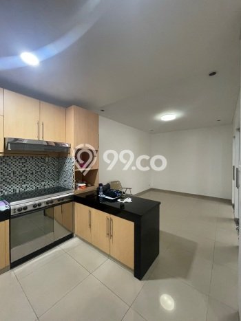 DREAM HOME! Rumah di Pondok Indah, 4 KT, Free Banjir, Luas 200m² LB 450m² DREAM HOME! Rumah di Pondok Indah, 4 KT, Free Banjir, Luas 200m² LB 450m²