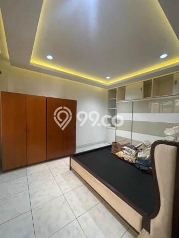 Dijual Rumah Mewah Elegan Dengan View Eksklusif di Pondok Indah, Jakarta Selatan Dijual Rumah Mewah Elegan Dengan View Eksklusif di Pondok Indah, Jakarta Selatan