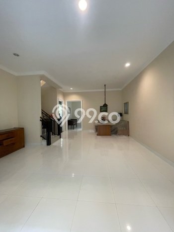 Jual Rumah Luas Elegan Dengan View Eksklusif di Pondok Indah, Jakarta Selatan Jual Rumah Luas Elegan Dengan View Eksklusif di Pondok Indah, Jakarta Selatan