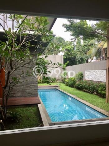Hunian Elit LB 450m2 Siap Pakai Desain Elegan di Kemang, Jakarta Selatan Hunian Elit LB 450m2 Siap Pakai Desain Elegan di Kemang, Jakarta Selatan
