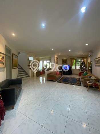 Dijual Rumah Mewah Elegan Dengan View Eksklusif di Pondok Indah, Jakarta Selatan Dijual Rumah Mewah Elegan Dengan View Eksklusif di Pondok Indah, Jakarta Selatan