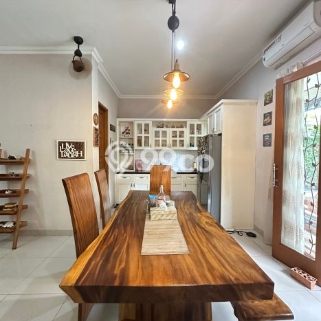 Hunian Elit LB 310m2 Siap Pakai Desain Elegan di Lebak Bulus, Jakarta Selatan Hunian Elit LB 310m2 Siap Pakai Desain Elegan di Lebak Bulus, Jakarta Selatan