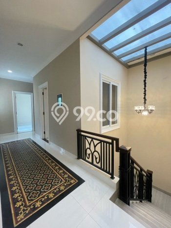 Jual Rumah Luas Elegan Dengan View Eksklusif di Pondok Indah, Jakarta Selatan Jual Rumah Luas Elegan Dengan View Eksklusif di Pondok Indah, Jakarta Selatan