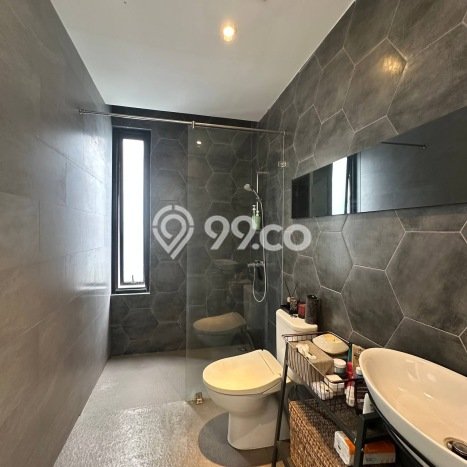 Rumah Elit Modern Tanpa Renovasi di Veteran Jakarta Selatan Rumah Elit Modern Tanpa Renovasi di Veteran Jakarta Selatan