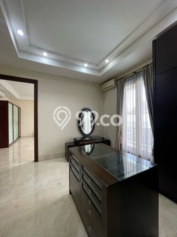 Rumah Elit Modern Siap Huni di Pondok Indah Jakarta Selatan Rumah Elit Modern Siap Huni di Pondok Indah Jakarta Selatan