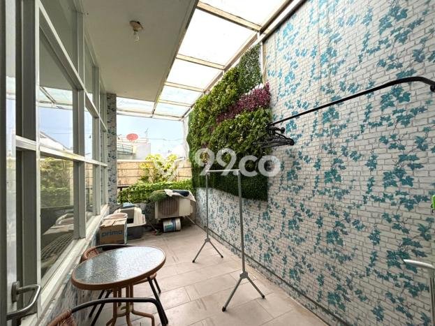Hunian Mewah LB 350m2 Siap Huni Desain Elegan di Pondok Kelapa, Jakarta Timur Hunian Mewah LB 350m2 Siap Huni Desain Elegan di Pondok Kelapa, Jakarta Timur