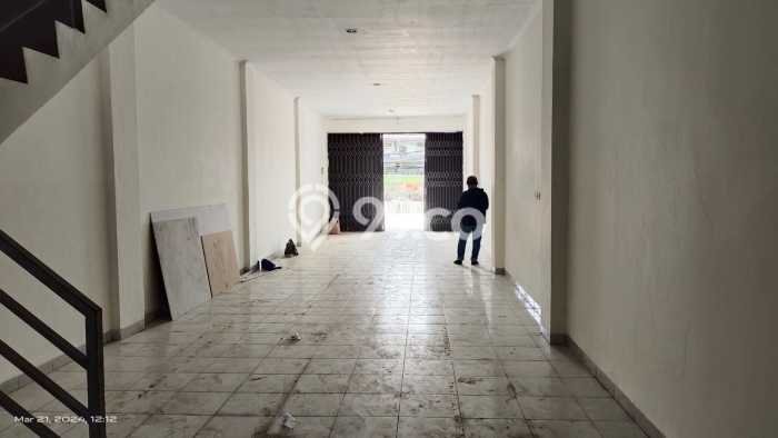 Ruko paling strategis disewakan di Tambun Selatan Bekasi Ruko paling strategis disewakan di Tambun Selatan Bekasi