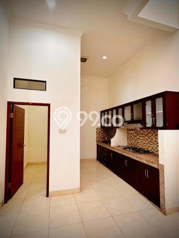 For Sale! Luxury House LT 150m2 Desain Elegan di Sunter For Sale! Luxury House LT 150m2 Desain Elegan di Sunter