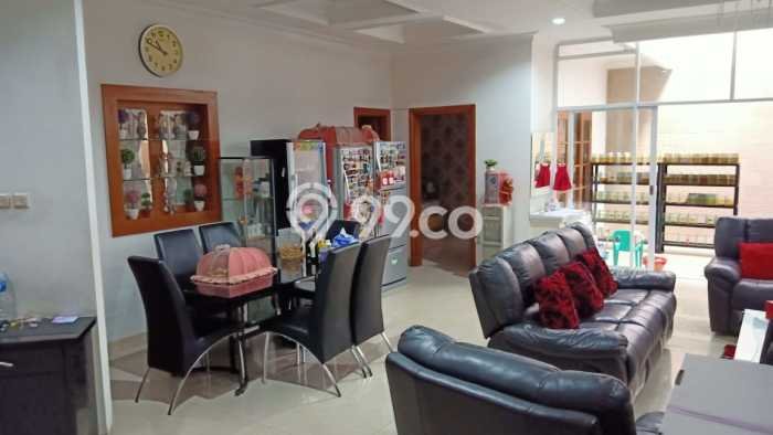 Siap Huni Rumah Mewah 5 Kamar di Kelapa Gading Dekat ke Mana Pun Siap Huni Rumah Mewah 5 Kamar di Kelapa Gading Dekat ke Mana Pun