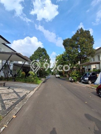 Dijual Rumah Mewah Megah Dengan View Cantik di Alam Sutera, Tangerang Dijual Rumah Mewah Megah Dengan View Cantik di Alam Sutera, Tangerang