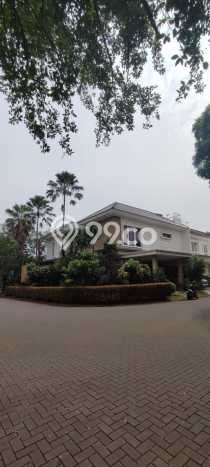 Rumah Luxury Modern Tanpa Renovasi di BSD Foresta Tangerang Rumah Luxury Modern Tanpa Renovasi di BSD Foresta Tangerang