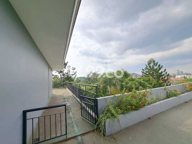 Jual Rumah Mewah Elegan Dengan View Cantik di BSD, Tangerang Jual Rumah Mewah Elegan Dengan View Cantik di BSD, Tangerang