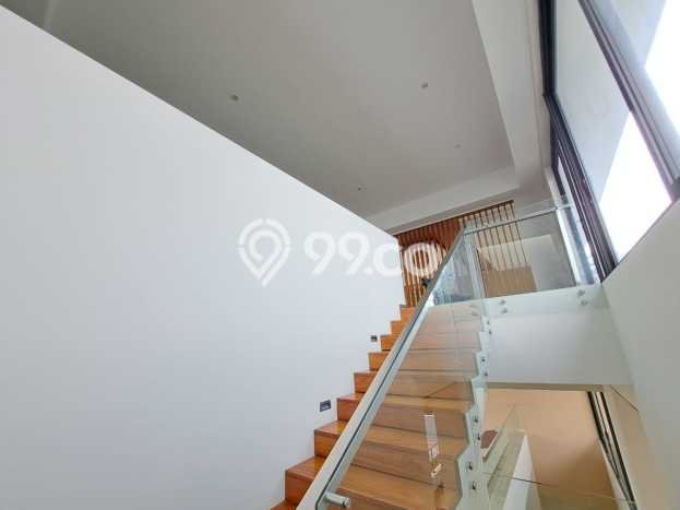 Jual Rumah Mewah Elegan Dengan View Cantik di BSD, Tangerang Jual Rumah Mewah Elegan Dengan View Cantik di BSD, Tangerang