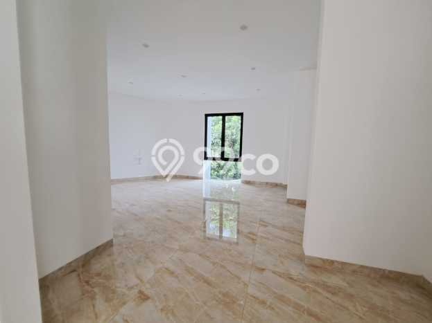Jual Rumah Mewah Elegan Dengan View Cantik di BSD, Tangerang Jual Rumah Mewah Elegan Dengan View Cantik di BSD, Tangerang