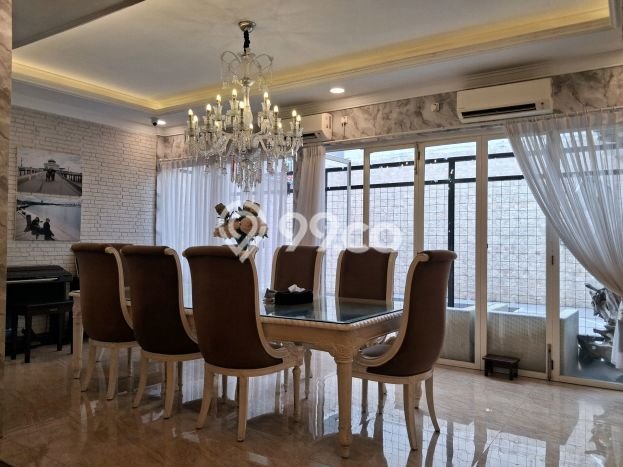 Dijual Rumah Mewah Megah Dengan View Cantik di Alam Sutera, Tangerang Dijual Rumah Mewah Megah Dengan View Cantik di Alam Sutera, Tangerang