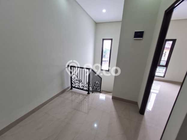 Dijual Rumah 3 Kamar Lokasi Ideal Bagus dan Strategis di Karawaci Dijual Rumah 3 Kamar Lokasi Ideal Bagus dan Strategis di Karawaci