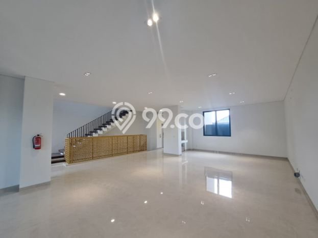 Disewakan Kantor di BSD Tangerang Selatan LT 183m2, LB 583m2 Disewakan Kantor di BSD Tangerang Selatan LT 183m2, LB 583m2
