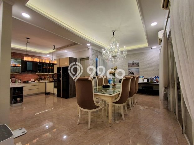 Dijual Rumah Mewah Megah Dengan View Cantik di Alam Sutera, Tangerang Dijual Rumah Mewah Megah Dengan View Cantik di Alam Sutera, Tangerang