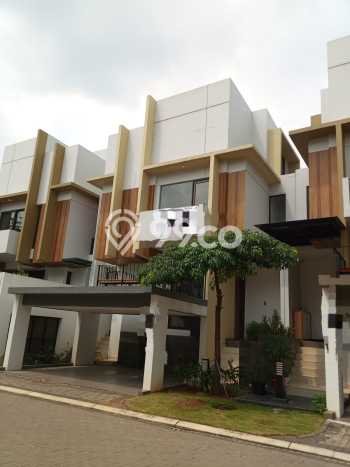 Ready to Use! Premium House LT 144m2 Desain Elegan di BSD Ready to Use! Premium House LT 144m2 Desain Elegan di BSD