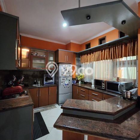 Hunian Elit LB 400m2 Siap Huni Desain Elegan di Pejaten, Jakarta Selatan Hunian Elit LB 400m2 Siap Huni Desain Elegan di Pejaten, Jakarta Selatan