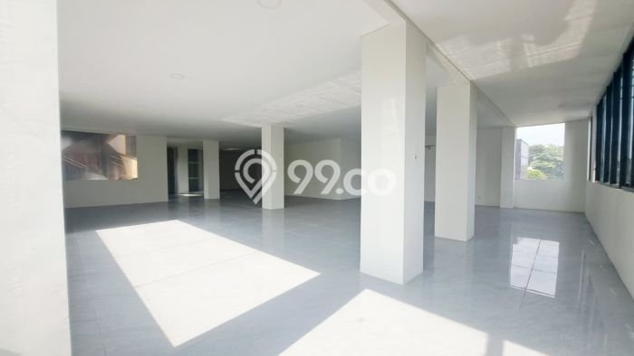 Disewakan Ruko di Kawasan Ramai BSD The Icon Luas 1000m2 Disewakan Ruko di Kawasan Ramai BSD The Icon Luas 1000m2