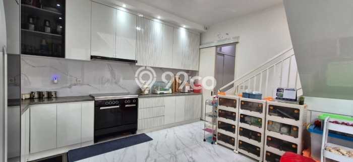 Rumah Luxury Modern Tanpa Renovasi di BSD De Park Tangerang Rumah Luxury Modern Tanpa Renovasi di BSD De Park Tangerang