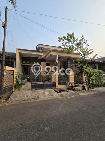 For Sale Hunian Rumah Terawat 2 Kamar di BSD, Tangerang For Sale Hunian Rumah Terawat 2 Kamar di BSD, Tangerang
