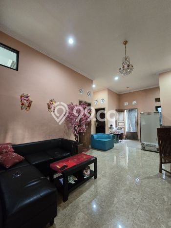 For Sale Hunian Rumah Terawat 2 Kamar di BSD, Tangerang For Sale Hunian Rumah Terawat 2 Kamar di BSD, Tangerang