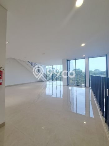 Disewakan Kantor di BSD Tangerang Selatan LT 183m2, LB 583m2 Disewakan Kantor di BSD Tangerang Selatan LT 183m2, LB 583m2