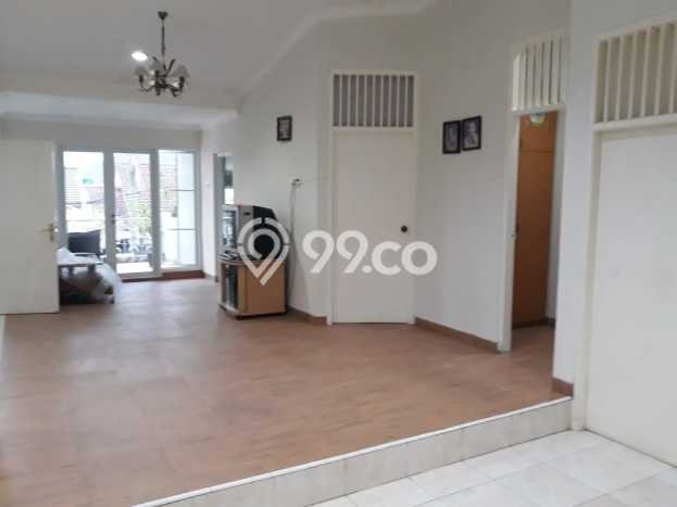 Rumah Modern Minimalis 5 Kamar Siap Huni di Serpong Utara Rumah Modern Minimalis 5 Kamar Siap Huni di Serpong Utara