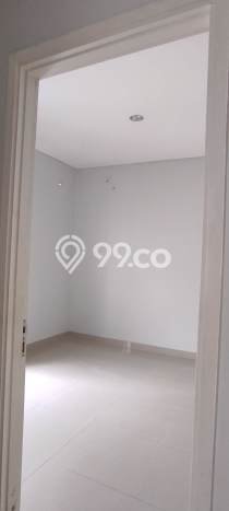 Rumah kawasan Alam Sutera, Akses ke Pusat Kota, 4 KT, Luas 240m² LB 220m² Rumah kawasan Alam Sutera, Akses ke Pusat Kota, 4 KT, Luas 240m² LB 220m²