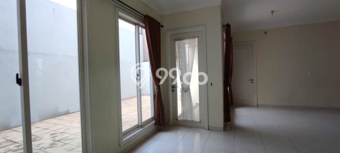 Rumah di Alam Sutera, 3 KT, Dekat Fasilitas Umum, Luas 200m² Bangunan 175m² Rumah di Alam Sutera, 3 KT, Dekat Fasilitas Umum, Luas 200m² Bangunan 175m²