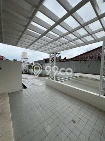 Jarang Ada! Rumah Sewa 5 Kamar Nyaman Siap Huni Lebak Bulus Jarang Ada! Rumah Sewa 5 Kamar Nyaman Siap Huni Lebak Bulus