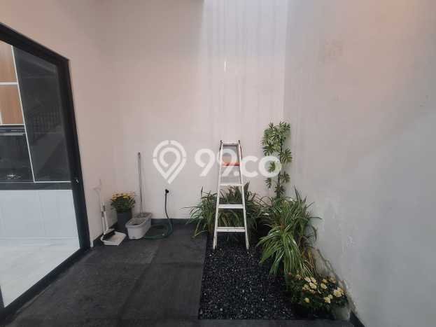 Hunian Nyaman Asri 4 KT Siap Huni di BSD Graha Raya Tangerang Hunian Nyaman Asri 4 KT Siap Huni di BSD Graha Raya Tangerang