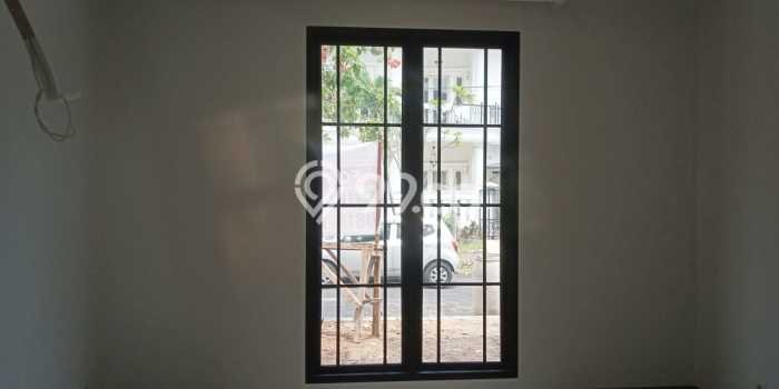 Rumah Luxury Modern Siap Huni di Bintaro Tangerang Selatan Rumah Luxury Modern Siap Huni di Bintaro Tangerang Selatan