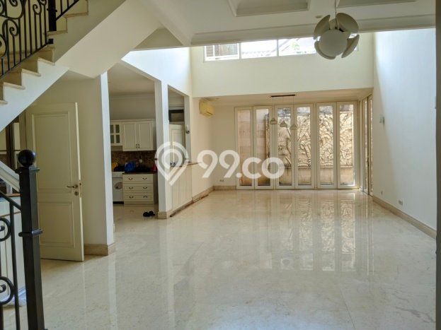 Rumah Luxury Modern Tanpa Renovasi di Pondok Indah Jakarta Selatan Rumah Luxury Modern Tanpa Renovasi di Pondok Indah Jakarta Selatan