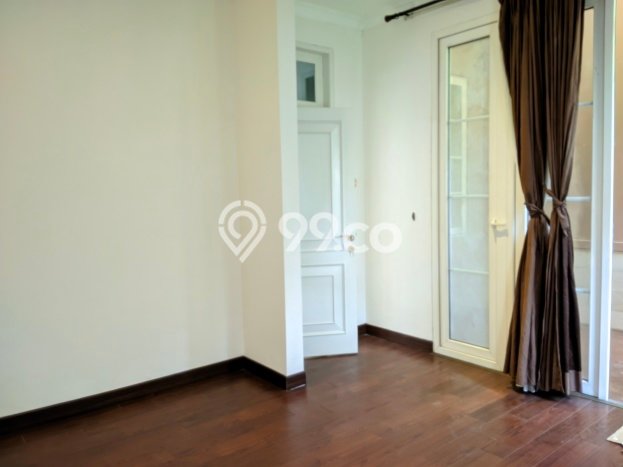 Rumah Luxury Modern Tanpa Renovasi di Pondok Indah Jakarta Selatan Rumah Luxury Modern Tanpa Renovasi di Pondok Indah Jakarta Selatan