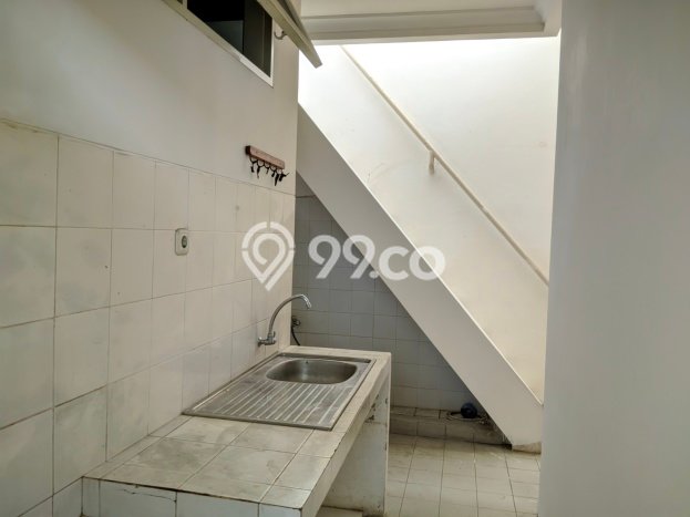Rumah Luxury Modern Tanpa Renovasi di Pondok Indah Jakarta Selatan Rumah Luxury Modern Tanpa Renovasi di Pondok Indah Jakarta Selatan