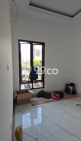 Rumah Elit Modern Siap Huni di Meruya Jakarta Barat Rumah Elit Modern Siap Huni di Meruya Jakarta Barat