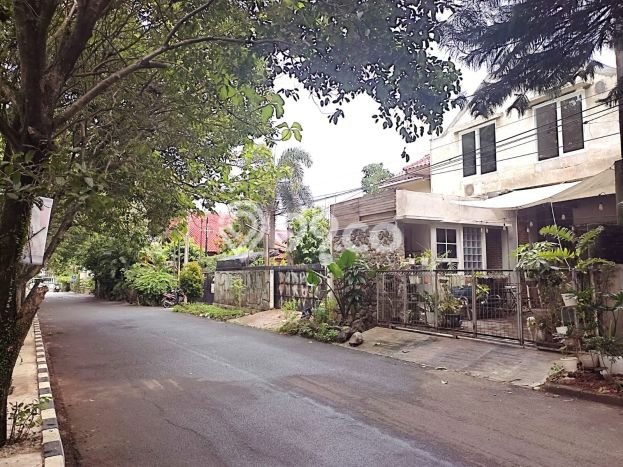 Dijual Rumah Eksklusif 4 KT di Cirendeu, Jakarta Selatan Dijual Rumah Eksklusif 4 KT di Cirendeu, Jakarta Selatan