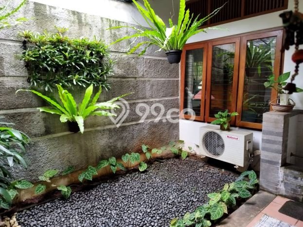 For Sale Rumah Mewah Exclusive di Bintaro, Tangerang Selatan For Sale Rumah Mewah Exclusive di Bintaro, Tangerang Selatan