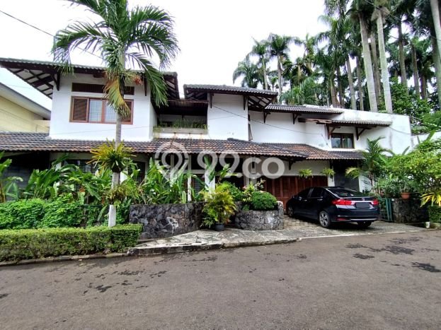 For Sale Rumah Mewah Exclusive di Bintaro, Tangerang Selatan For Sale Rumah Mewah Exclusive di Bintaro, Tangerang Selatan