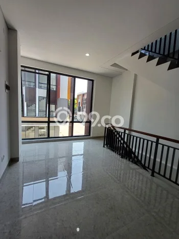Ruko di , Luas 100m2m², Lokasi Strategis Ruko di , Luas 100m2m², Lokasi Strategis