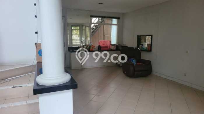 Rumah Elit LB 300m2 Siap Pakai Desain Elegan di Lippo Karawaci, Tangerang Rumah Elit LB 300m2 Siap Pakai Desain Elegan di Lippo Karawaci, Tangerang