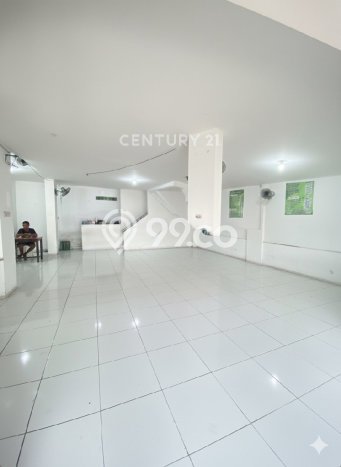 Unit Ruko Dijual di Karawaci Tangerang Luas Tanah 131m2, Luas Bangunan 355m2 Unit Ruko Dijual di Karawaci Tangerang Luas Tanah 131m2, Luas Bangunan 355m2