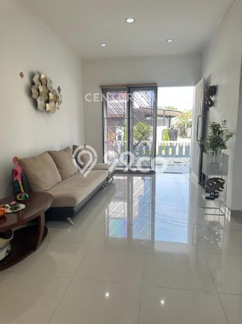 For Sale! Luxury House LT 200m2 Desain Elegan di BSD City For Sale! Luxury House LT 200m2 Desain Elegan di BSD City