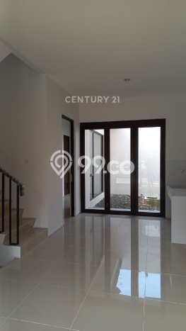 For Sale Rumah 3 Kamar Lokasi Strategis Bagus dan Strategis di Serpong For Sale Rumah 3 Kamar Lokasi Strategis Bagus dan Strategis di Serpong