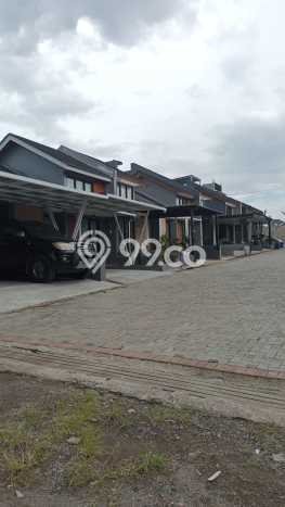Rumah 3 KT 2 KM di Lokasi Strategis Cihanjuang, Bandung Rumah 3 KT 2 KM di Lokasi Strategis Cihanjuang, Bandung