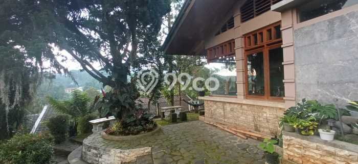 Hunian Mewah LB 300m2 Siap Huni Desain Elegan di Dago, Bandung Hunian Mewah LB 300m2 Siap Huni Desain Elegan di Dago, Bandung
