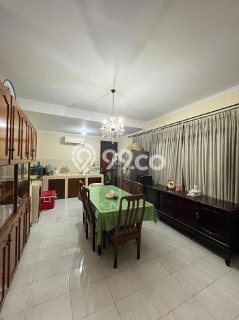 Rumah Luxury Modern Tanpa Renovasi di Pondok Indah Jakarta Selatan Rumah Luxury Modern Tanpa Renovasi di Pondok Indah Jakarta Selatan